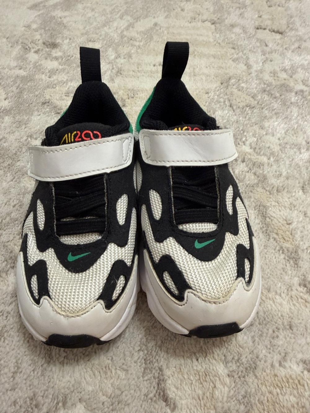 Nike Kids Black/White/Green Velcro Athletic Sneakers